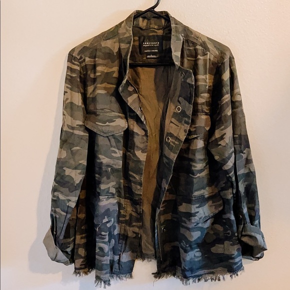 Sanctuary Camo Fringe Hem Zip Up Jacket - Picture 3 of 8